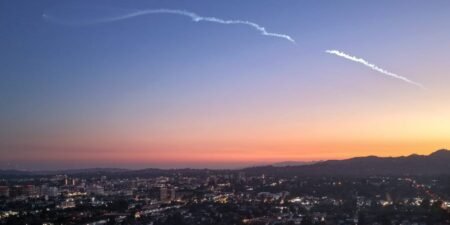 Starlink’s mobile ambitions could run into a wall of steel and concrete Starlink’s mobile ambitions could run into a wall of steel and concrete
