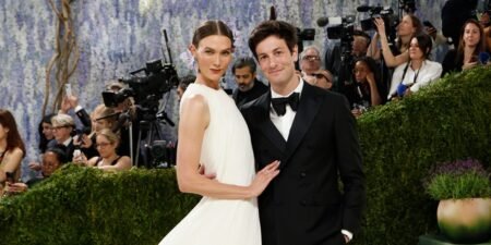 Inside the relationship of model Karlie Kloss and billionaire venture capitalist Josh Kushner, the power couple with unconventional ties to Trump