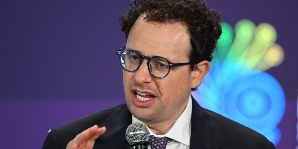 Anthropic CEO Dario Amodei says the way for AI to win over the public is to ‘actually’ cure cancer Anthropic CEO Dario Amodei says the way for AI to win over the public is to ‘actually’ cure cancer