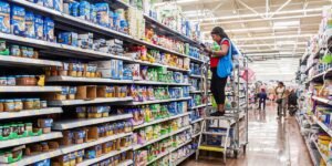 Walmart store workers have a new responsibility: correcting AI errors Walmart store workers have a new responsibility: correcting AI errors