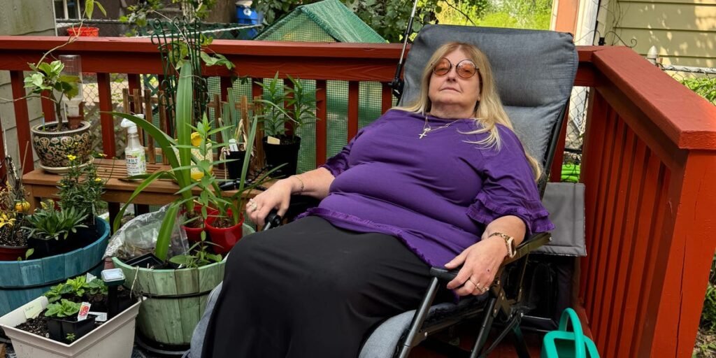 I’m 68 and chose ‘soft retirement.’ I work 3 days a week and keep my benefits.