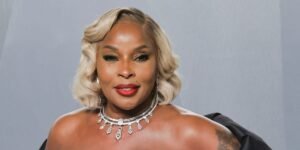 Mary J. Blige says she learned the hard way how important it is to understand her finances Mary J. Blige says she learned the hard way how important it is to understand her finances