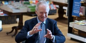 Barnes & Noble has staged an unlikely comeback. CEO James Daunt shared 4 key lessons from its turnaround.