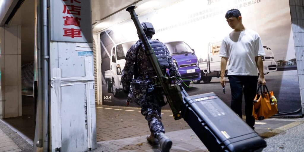 Taiwan’s troops are training to fight China in ordinary neighborhoods as people go about their days Taiwan’s troops are training to fight China in ordinary neighborhoods as people go about their days