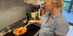 I outsourced 2 family dinners a week. Sometimes good parenting means doing less. I outsourced 2 family dinners a week. Sometimes good parenting means doing less.
