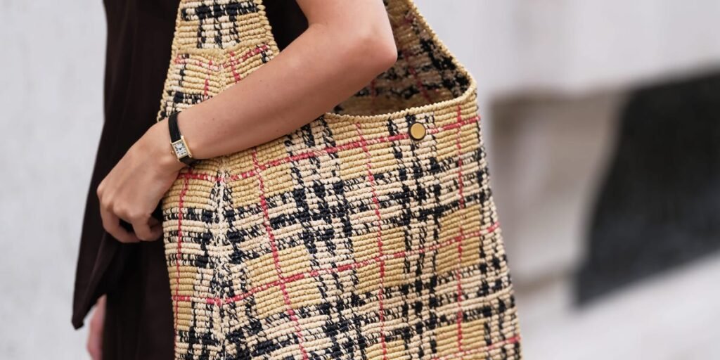 Cool girls are carrying giant, slouchy bags for fall. These are some of the best options.