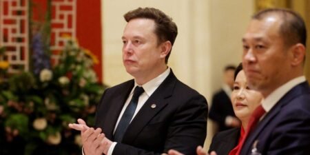 Tesla ends 3-year strike in Sweden by throwing money at it Tesla ends 3-year strike in Sweden by throwing money at it