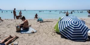 The AI race is moving fast. What does that mean for employees’ summer vacation? The AI race is moving fast. What does that mean for employees’ summer vacation?