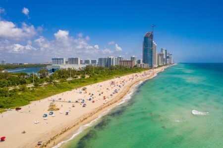 Here’s Where Miami Beach Visitors Can Now Park Their Cars for a Dollar Here’s Where Miami Beach Visitors Can Now Park Their Cars for a Dollar