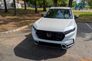 Comparing the Toyota RAV4 and Honda CR-V