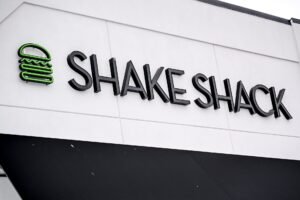 Viral Video Ignites Shake Shack Pricing Debate Viral Video Ignites Shake Shack Pricing Debate