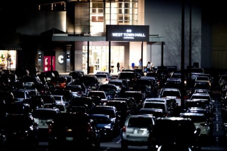 Shopping Malls Are Charging for Prime Parking. It’s Not Going Well