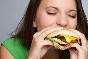 How Income and Age Help Drive Americans’ Fast Food Obsession (Not to Mention the Dopamine) How Income and Age Help Drive Americans’ Fast Food Obsession (Not to Mention the Dopamine)