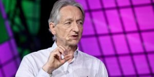 The ‘Godfather of AI’ says the US government has one year to try to regulate AI before it gets ‘out of control’