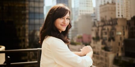 A single mom works as a makeup artist and NYC real estate broker. Here’s how she affords life in the city. A single mom works as a makeup artist and NYC real estate broker. Here’s how she affords life in the city.