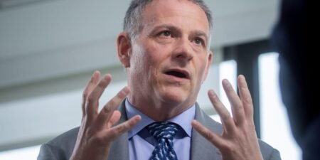 Billionaire investor David Einhorn says younger people are too ‘impatient’ to build wealth or buy a house Billionaire investor David Einhorn says younger people are too ‘impatient’ to build wealth or buy a house