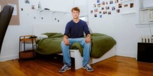 He moved from the Netherlands to NYC for love. Here’s how he lives on 0 a week. He moved from the Netherlands to NYC for love. Here’s how he lives on 0 a week.