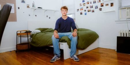 He moved from the Netherlands to NYC for love. Here’s how he lives on 0 a week.