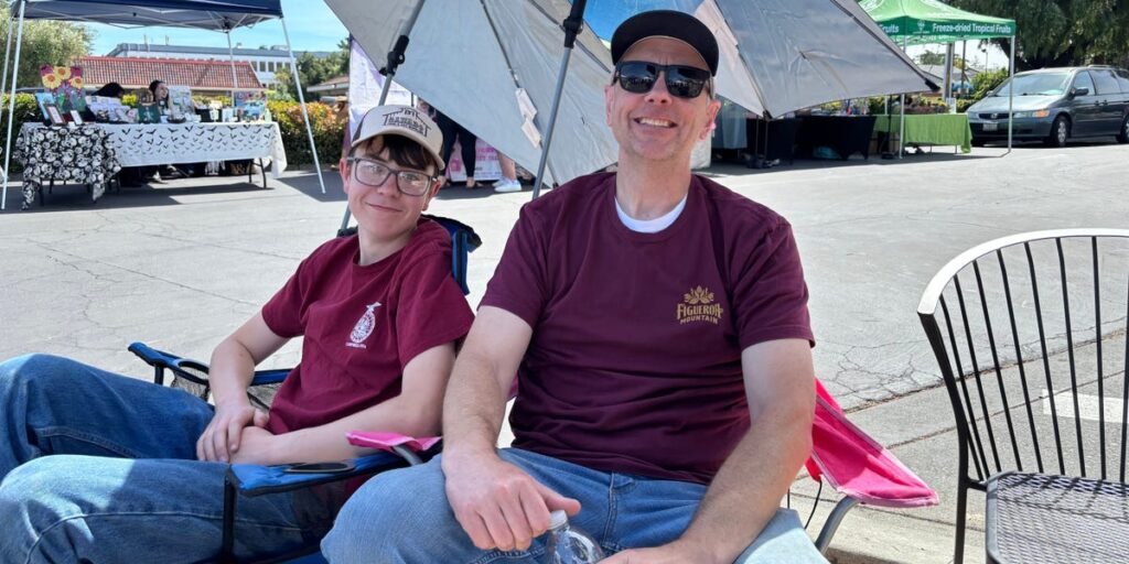 I was a super-volunteer when my kids were in elementary school. Once they reached high school, I turned that role over to my husband. I was a super-volunteer when my kids were in elementary school. Once they reached high school, I turned that role over to my husband.
