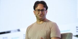 Meet the top Anthropic scientist who predicted the core of today’s AI doom debate