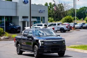 Average New-Car Prices Soar Above ,000 for the First Time This Year Average New-Car Prices Soar Above ,000 for the First Time This Year