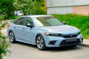 15 Cars That Hold on to Their Value Best — and 15 That Lose the Most 15 Cars That Hold on to Their Value Best — and 15 That Lose the Most